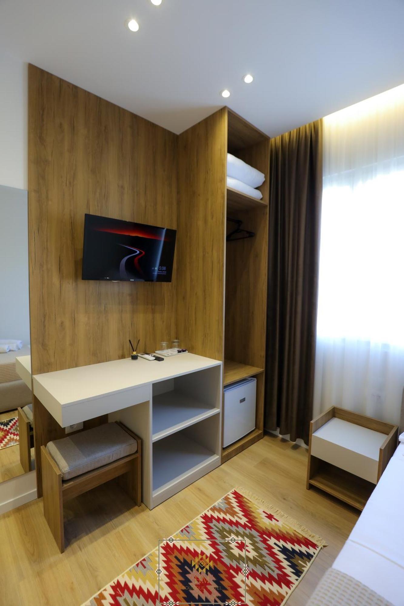 Krujë Hm Boutique Hotel מראה חיצוני תמונה